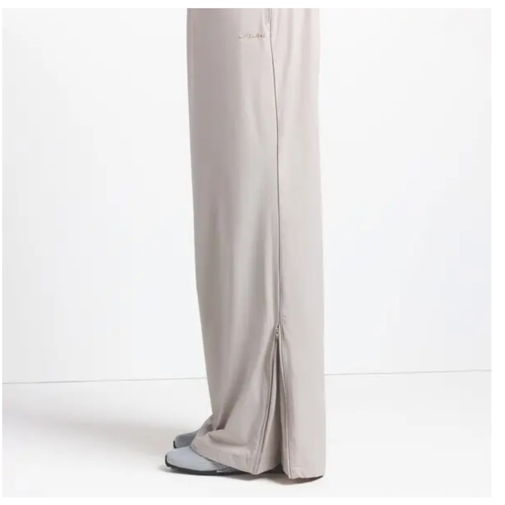 🩶 SKIMS Stone Woven Nylon Track Pants Nike - Picture 4 of 11